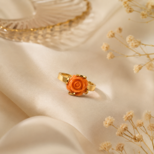 Sortija oro 18 kilates con flor de coral